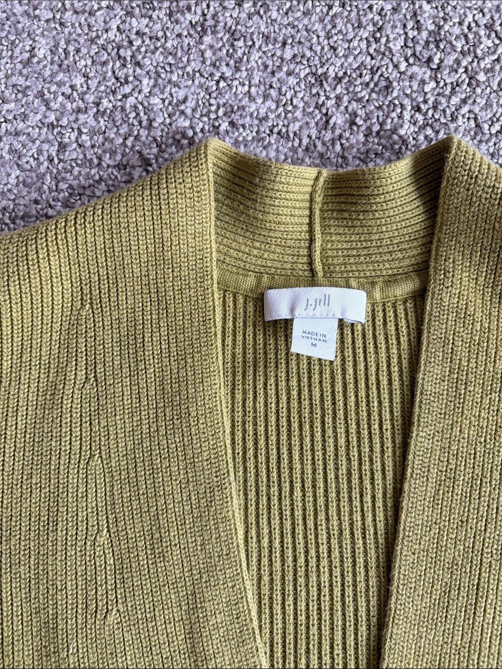 Two cozy sweaters bundle - Picture 3 of 7